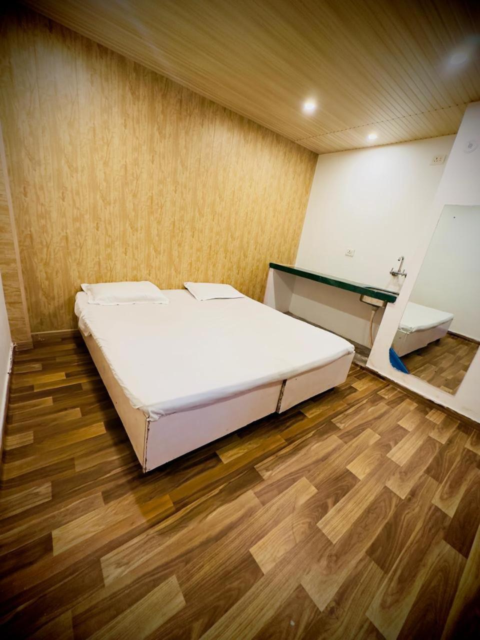ג'איפור Eco Family Hostel מראה חיצוני תמונה